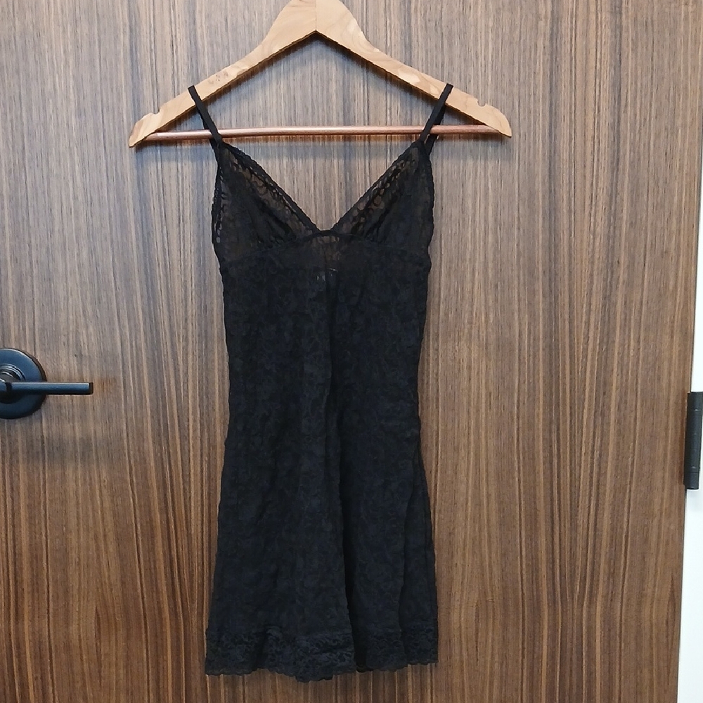 VICTORIA'S SECRET Lace Chemise SZ S